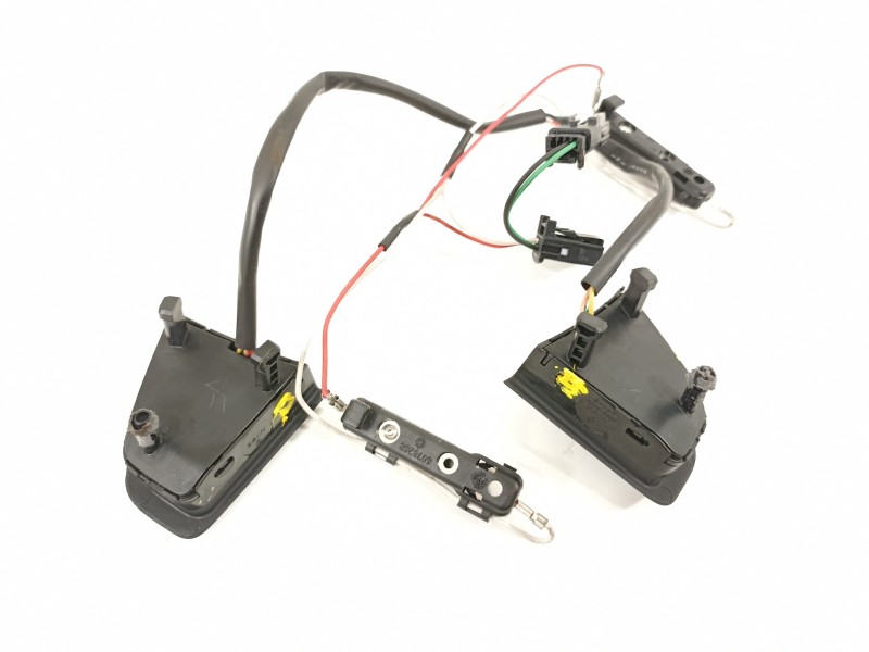 Recambio de mando volante para renault megane iii sport tourer 1.5 dci diesel fap referencia OEM IAM 255500003R  