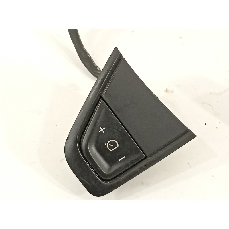 Recambio de mando volante para renault megane iii sport tourer 1.5 dci diesel fap referencia OEM IAM 255500003R  