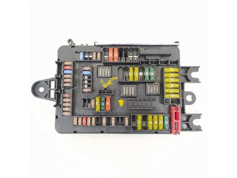 Recambio de caja reles / fusibles para bmw serie 3 lim. (f30) 320d referencia OEM IAM 61149261110  