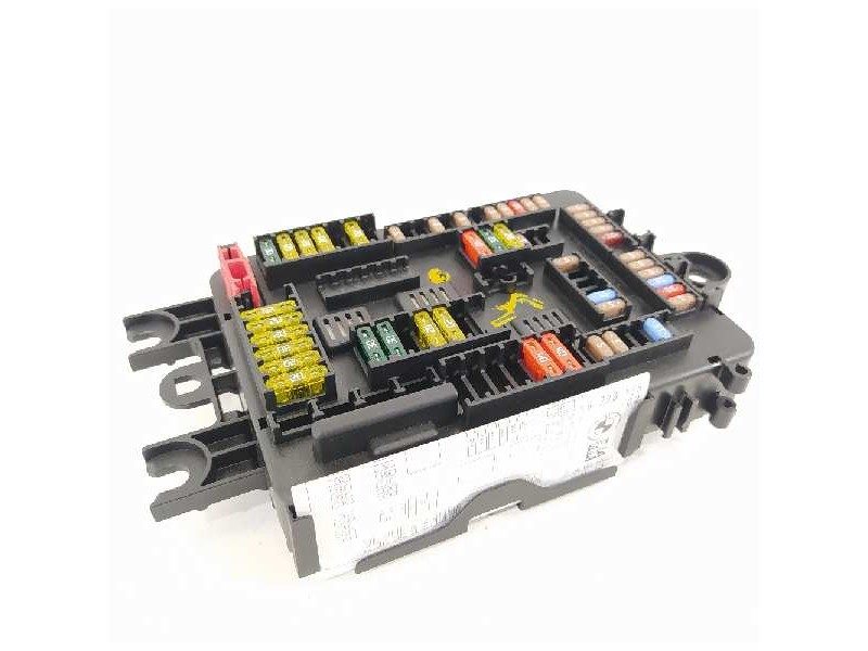 Recambio de caja reles / fusibles para bmw serie 3 lim. (f30) 320d referencia OEM IAM 61149261110  