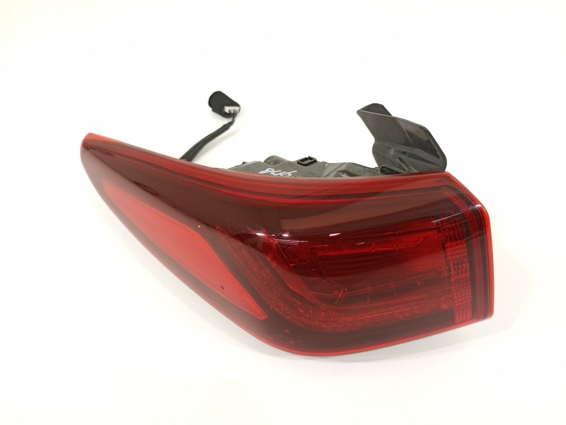 Recambio de piloto trasero izquierdo para hyundai kona klass hybrid 2wd referencia OEM IAM 92401J9000  