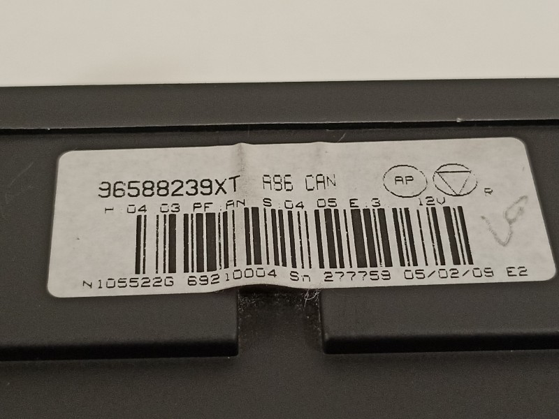 Recambio de mando climatizador para citroën c3 pluriel 1.4 hdi referencia OEM IAM 96588239XT  