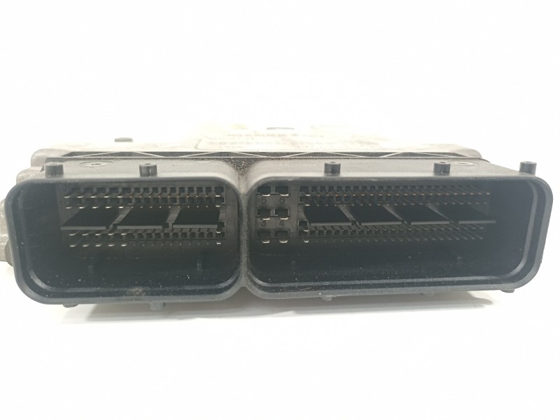 Recambio de centralita motor uce para kia carens (un) concept referencia OEM IAM 3911327485 0281013072 