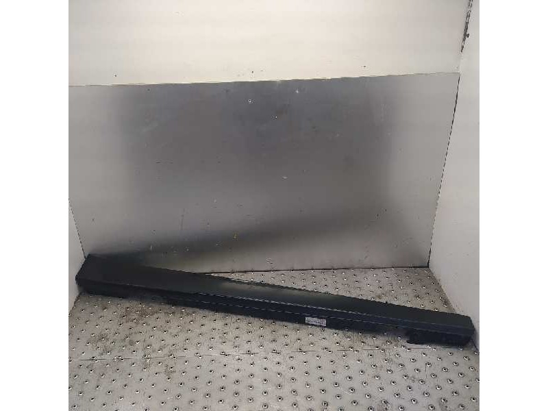 Recambio de faldon lateral para bmw serie 3 lim. (f30) 320d referencia OEM IAM   