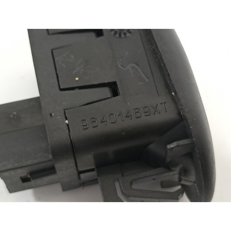 Recambio de mando elevalunas delantero izquierdo para citroën c3 pluriel 1.4 hdi referencia OEM IAM 6554L7 96401469XT 