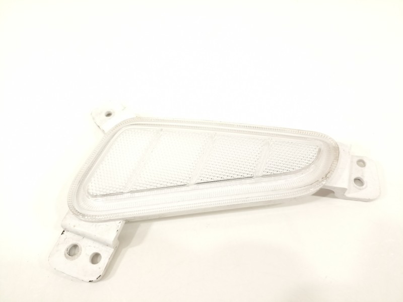 Recambio de piloto delantero derecho para hyundai kona klass hybrid 2wd referencia OEM IAM 92408J9210  