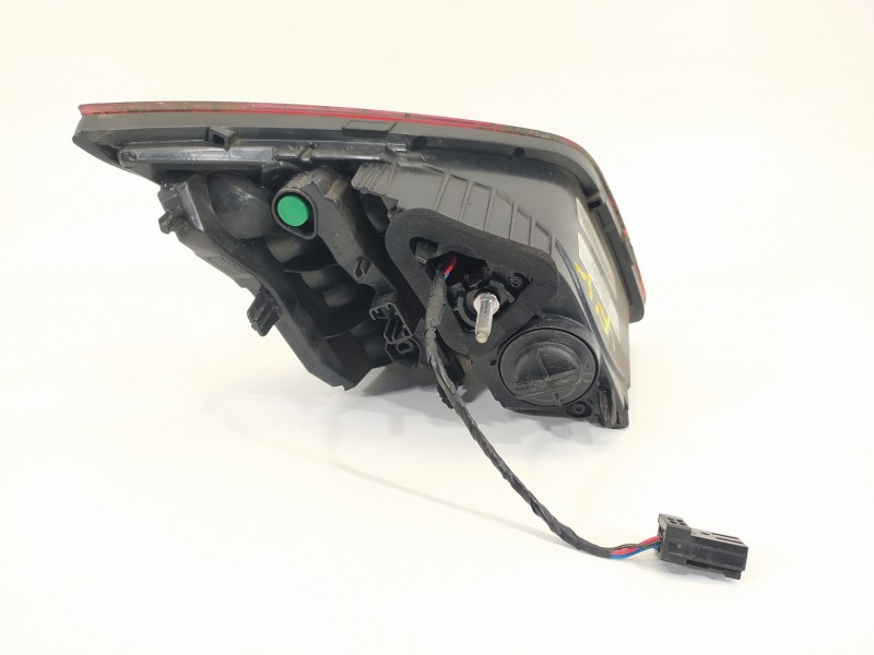 Recambio de piloto trasero derecho en porton para peugeot 308 active referencia OEM IAM 9677818280 81260201 