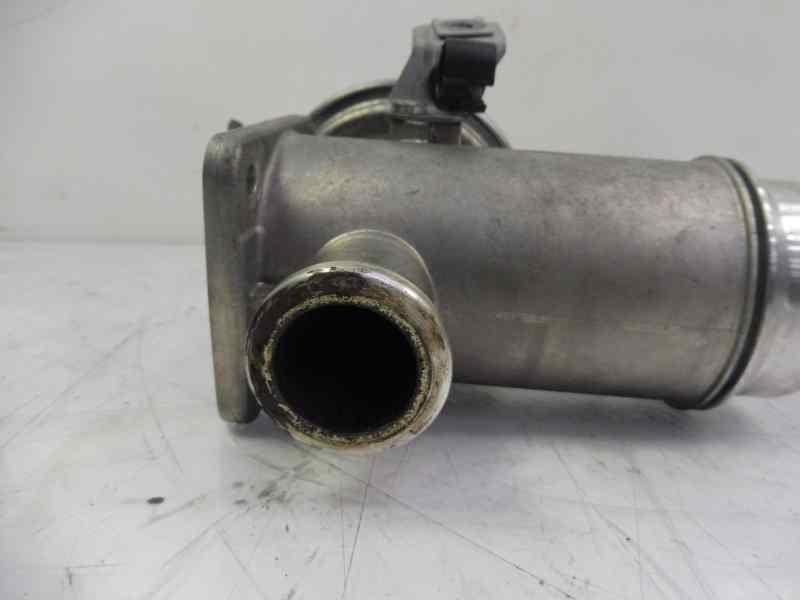 Recambio de valvula egr para bmw serie 3 berlina (e90) 320d referencia OEM IAM 70051200 7804381 