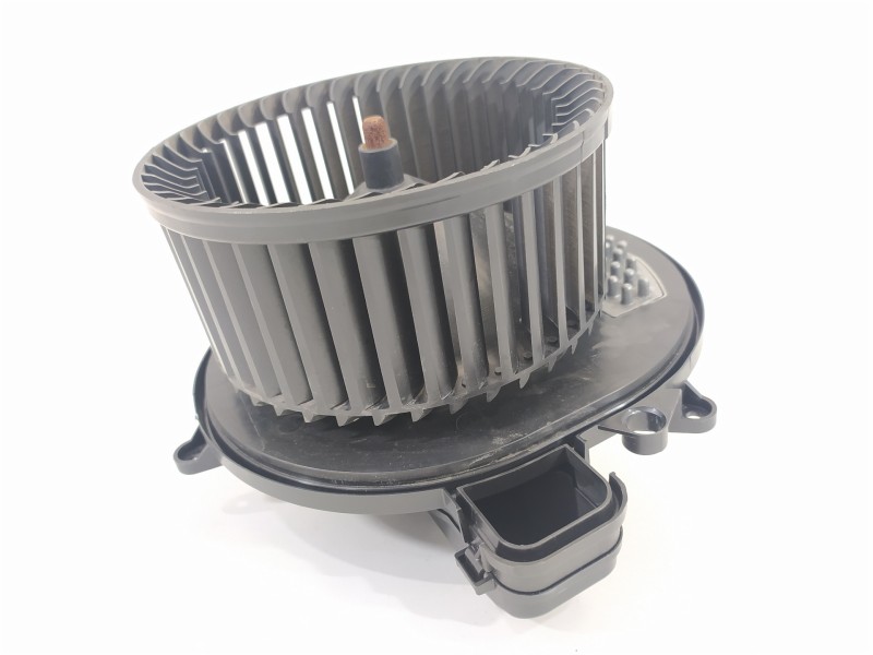 Recambio de ventilador calefaccion para bmw serie 3 lim. (f30) 320d referencia OEM IAM 64119350395 927611201 T903542
