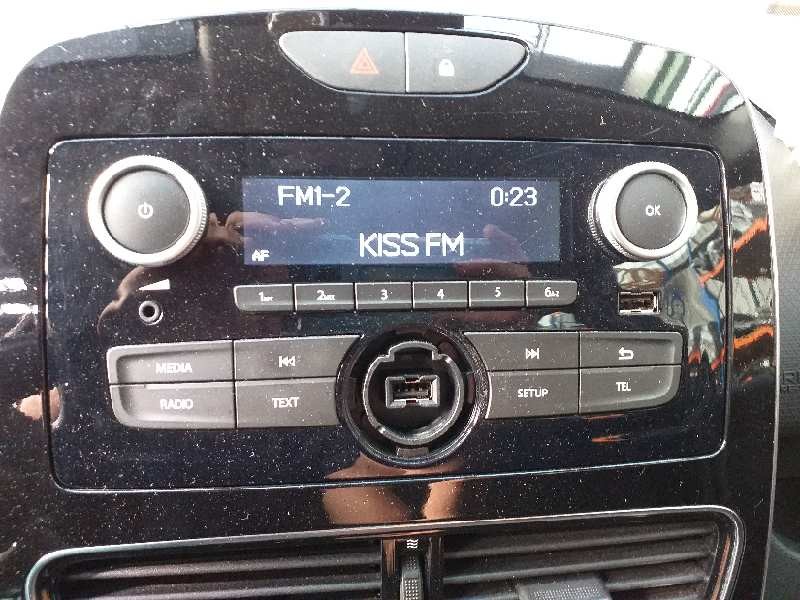 Recambio de sistema audio / radio cd para renault clio iv life referencia OEM IAM 281154076R  