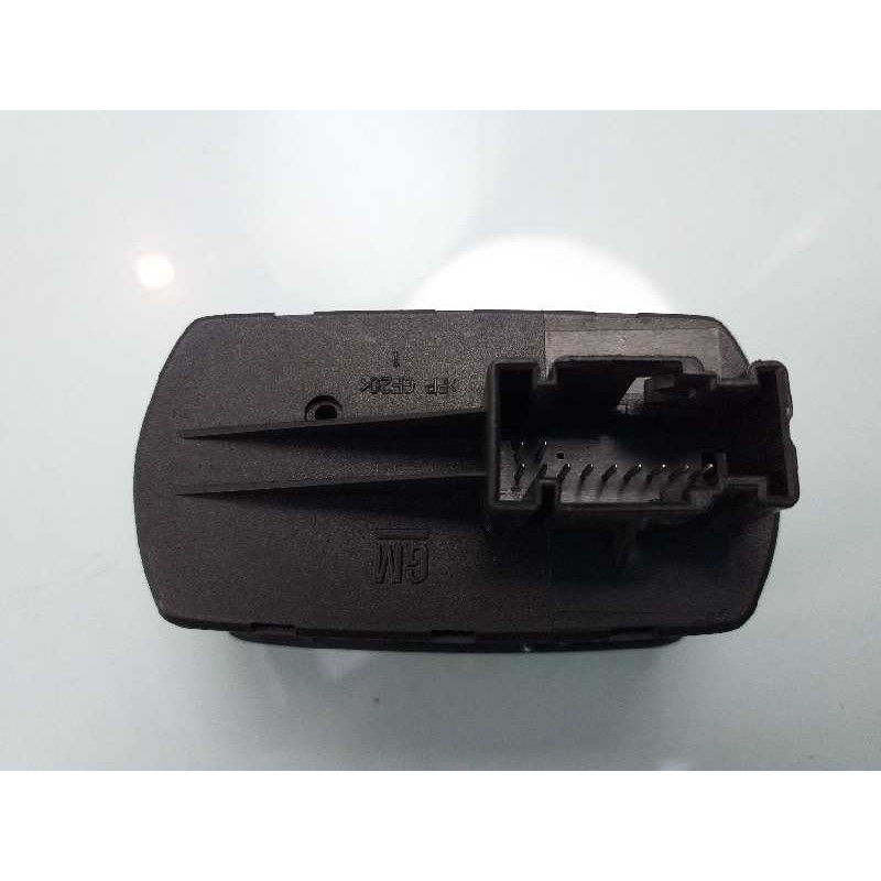 Recambio de mando elevalunas delantero izquierdo para opel corsa d enjoy referencia OEM IAM 13258521 315625731 