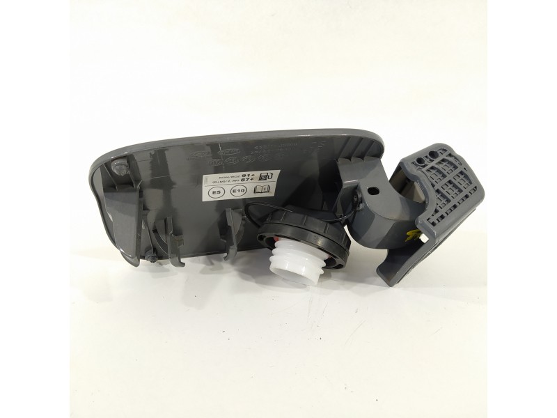 Recambio de tapa exterior combustible para hyundai kona essence 2wd referencia OEM IAM 69510J9000 69512J9000 