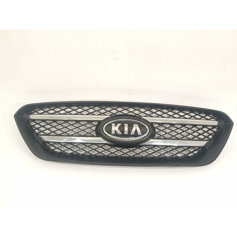 Recambio de rejilla delantera para kia carens (un) concept referencia OEM IAM 8638010000  