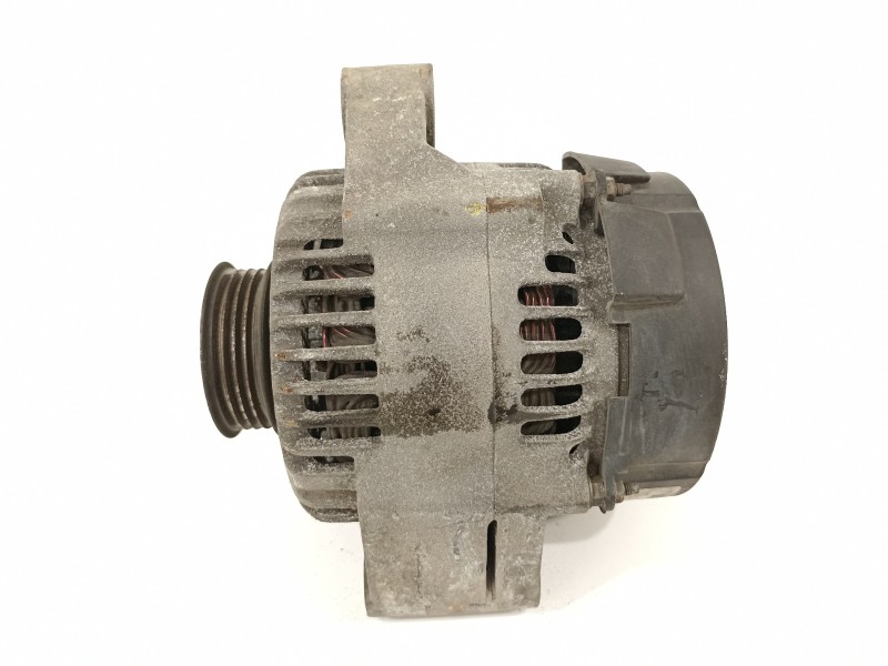 Recambio de alternador para smart cabrio 0.7 turbo cat referencia OEM IAM 63321658  