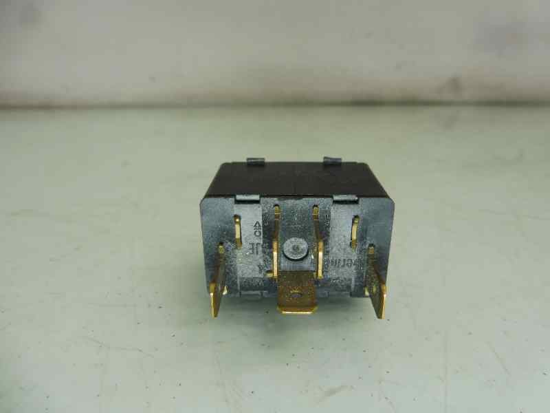 Recambio de mando elevalunas delantero izquierdo para audi 80 avant básico berlina referencia OEM IAM 89395985501C  