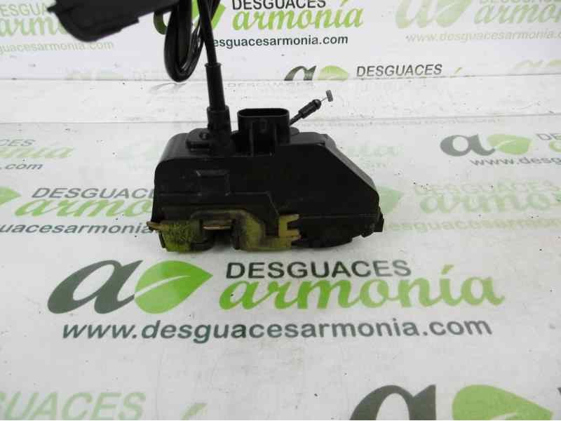 Recambio de cerradura puerta delantera derecha para renault megane ii berlina 5p confort dynamique referencia OEM IAM 8200027779