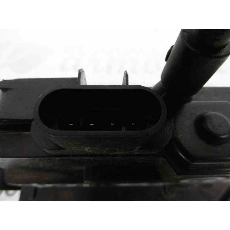 Recambio de cerradura puerta delantera derecha para renault megane ii berlina 5p confort dynamique referencia OEM IAM 8200027779