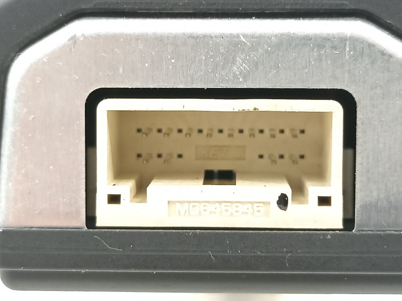 Recambio de no identificado para hyundai kona essence 2wd referencia OEM IAM 95740J9300 A011B233 