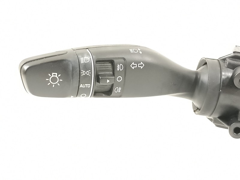 Recambio de mando luces para hyundai kona klass hybrid 2wd referencia OEM IAM 93403J9960  