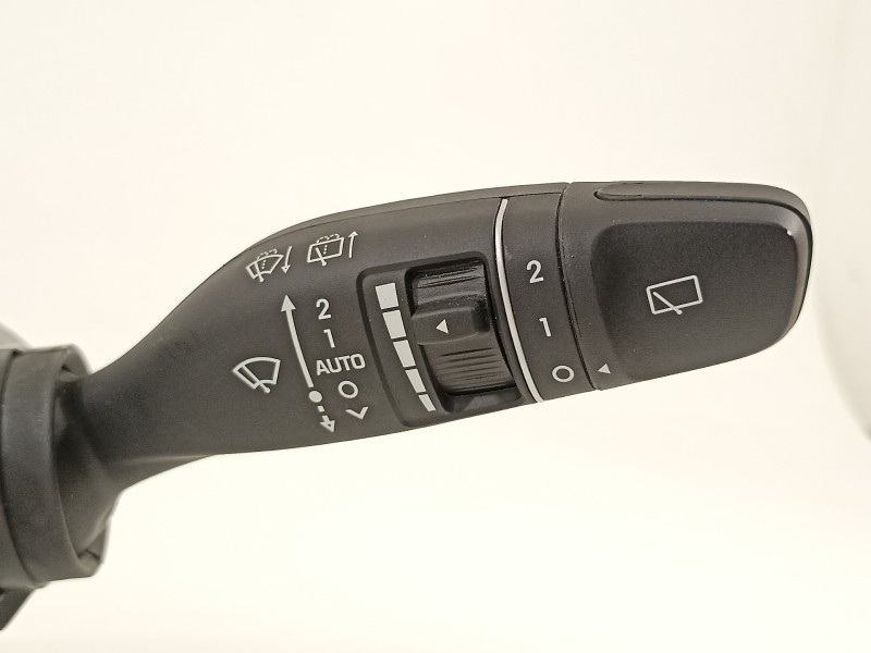 Recambio de mando luces para hyundai kona klass hybrid 2wd referencia OEM IAM 93403J9960  