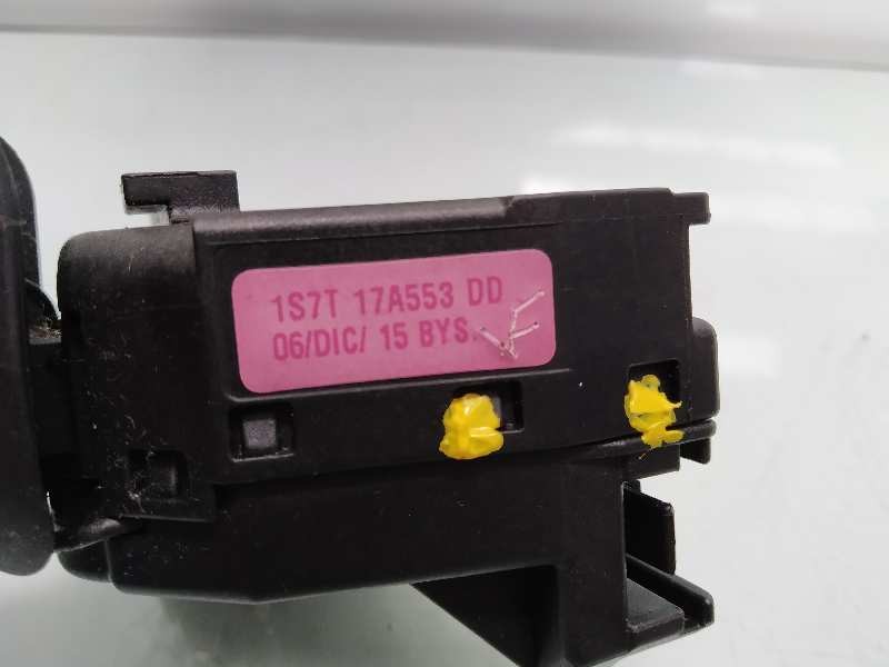 Recambio de mando limpia para ford fiesta (cbk) sport referencia OEM IAM 1S7T17A553DD  