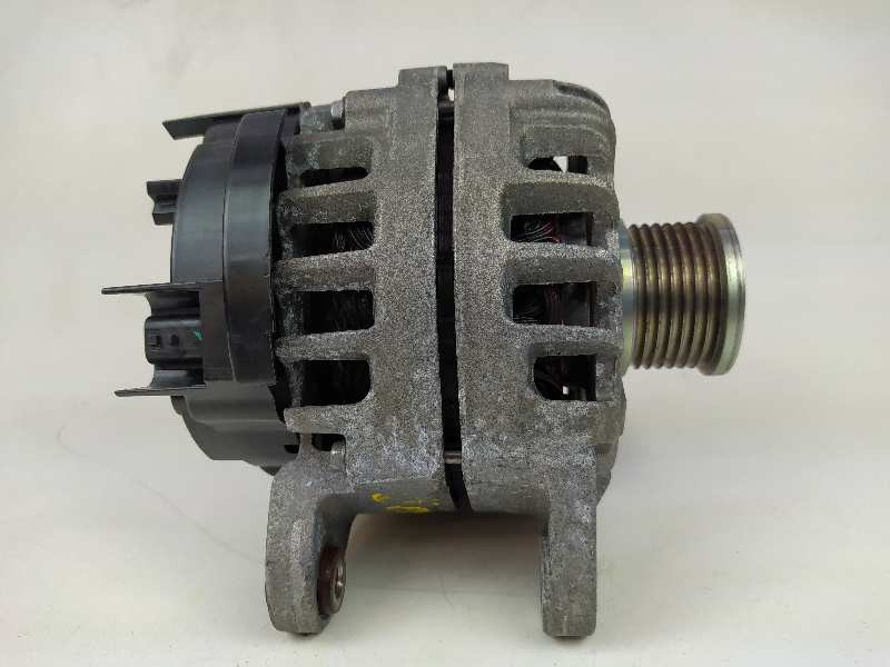 Recambio de alternador para renault megane iv berlina 5p zen referencia OEM IAM 231008040R 2613543A 2115001703