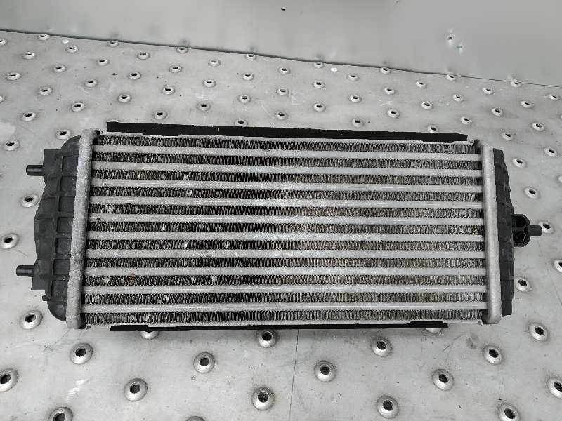 Recambio de intercooler para kia carens ( ) basic referencia OEM IAM 282702A480  