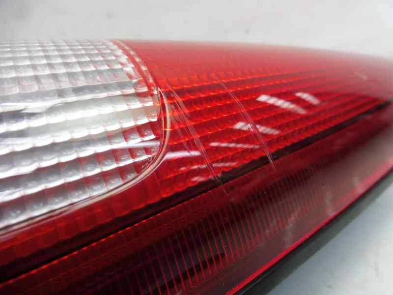 Recambio de piloto trasero derecho para suzuki jimny sn (fj) techo metálico referencia OEM IAM 13232091  