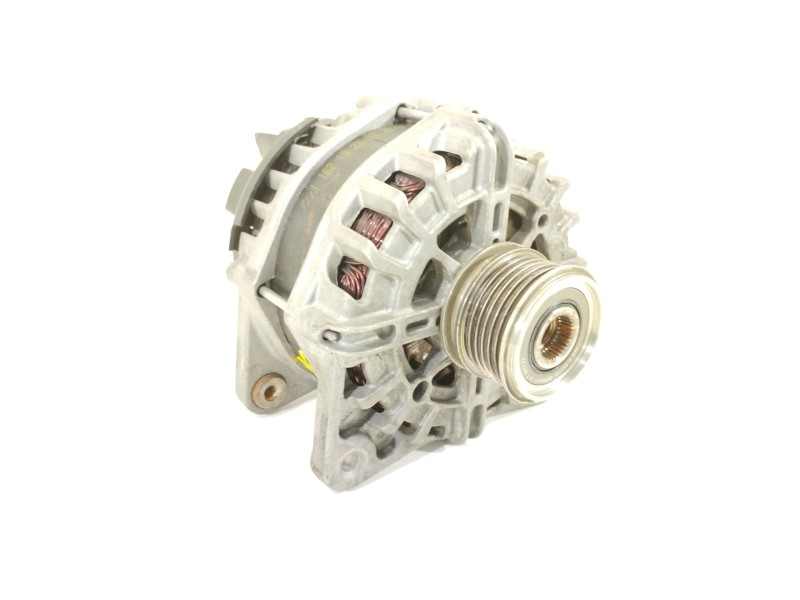 Recambio de alternador para renault megane iv sport tourer referencia OEM IAM 231004719R FG18T177 2717071B