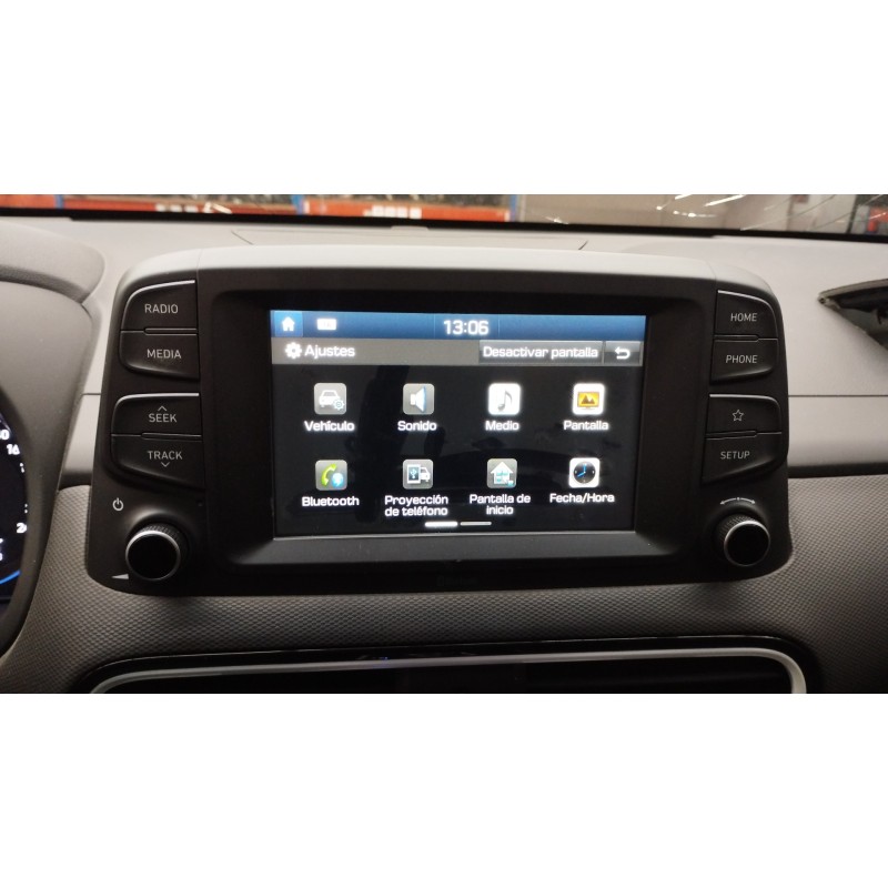 Recambio de sistema audio / radio cd para hyundai kona klass hybrid 2wd referencia OEM IAM 96160CM120TMT  