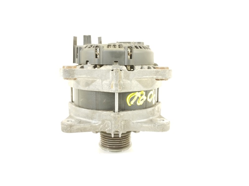 Recambio de alternador para renault megane iv sport tourer referencia OEM IAM 231004719R FG18T177 2717071B