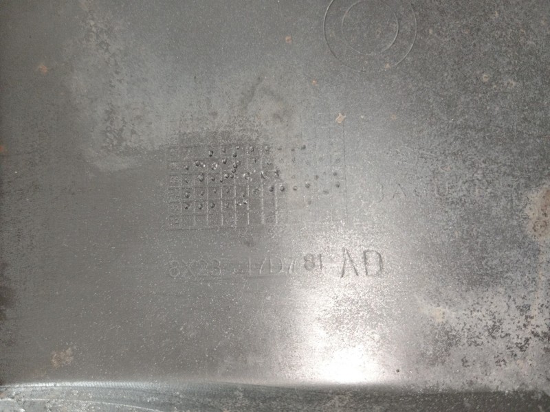 Recambio de paragolpes trasero para jaguar xf 3.0 v6 diesel luxury referencia OEM IAM 8X2317D781AD  