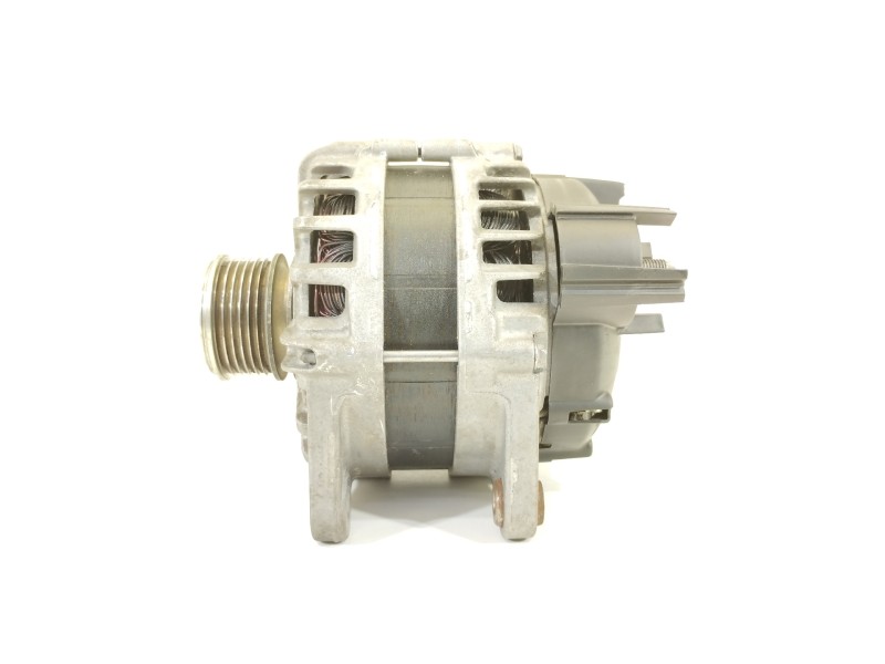 Recambio de alternador para renault megane iv sport tourer referencia OEM IAM 231004719R FG18T177 2717071B