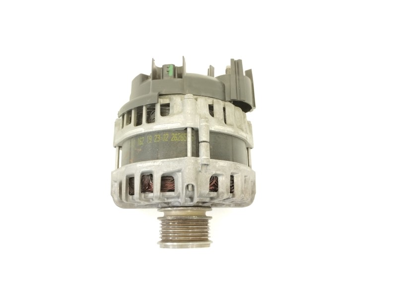 Recambio de alternador para renault megane iv sport tourer referencia OEM IAM 231004719R FG18T177 2717071B