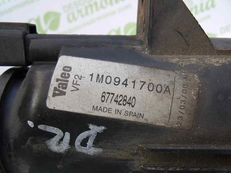 Recambio de faro antiniebla derecho para seat leon (1m1) signo referencia OEM IAM 1M0941700A 67742840 