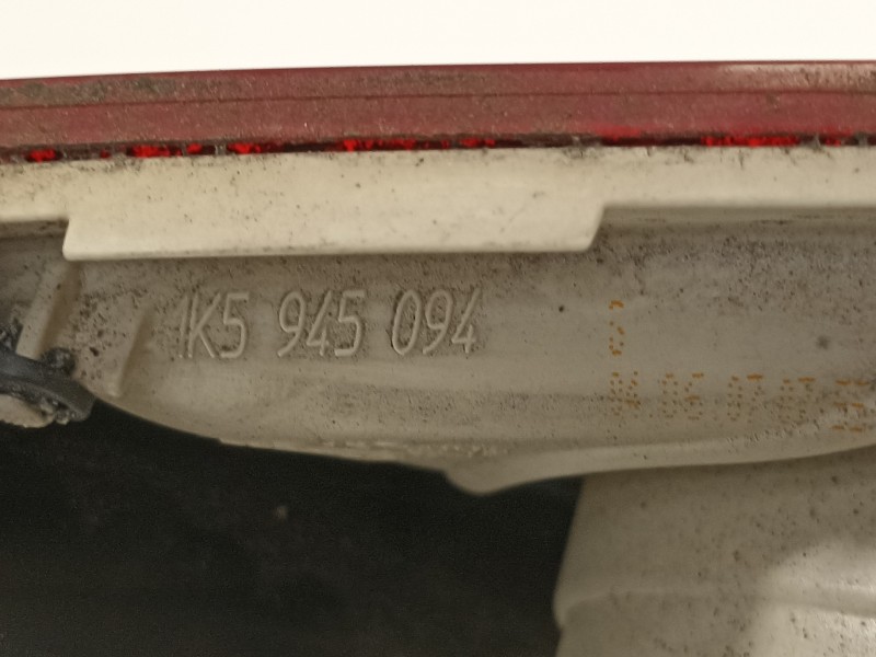 Recambio de piloto trasero derecho en porton para volkswagen jetta (1k2) advance referencia OEM IAM 1K5945094  