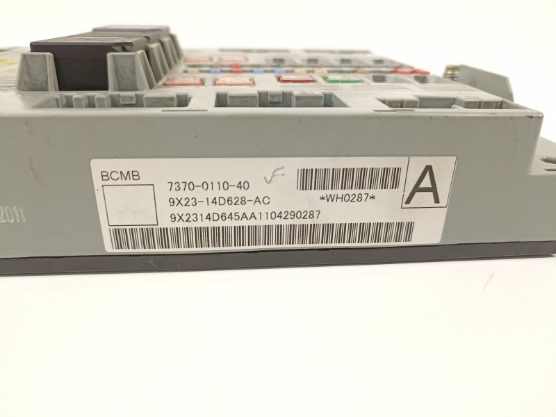 Recambio de caja reles / fusibles para jaguar xf 3.0 v6 diesel luxury referencia OEM IAM 9X2314D628AC 9X2314D645AA 