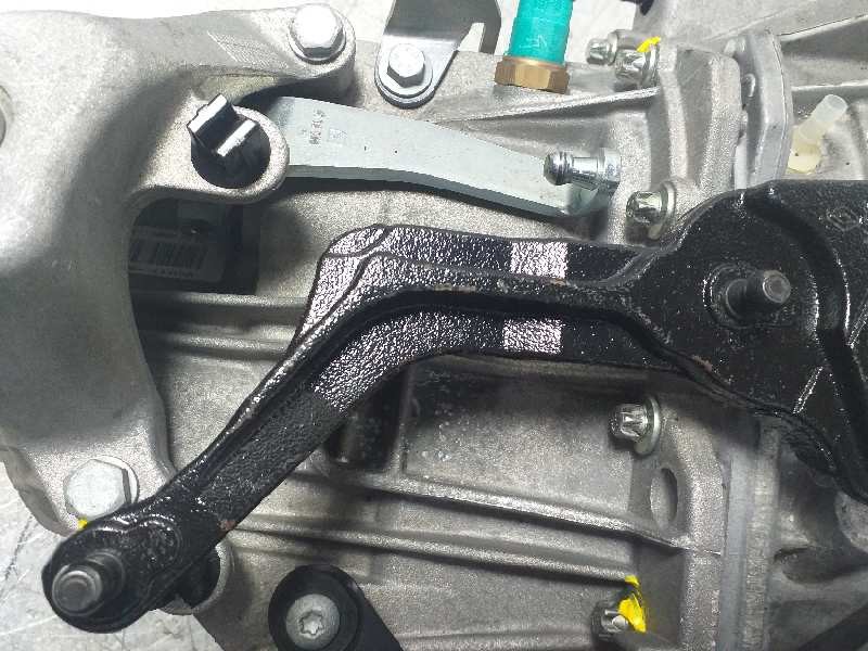 Recambio de caja cambios para renault megane iv berlina 5p zen referencia OEM IAM TL4087  