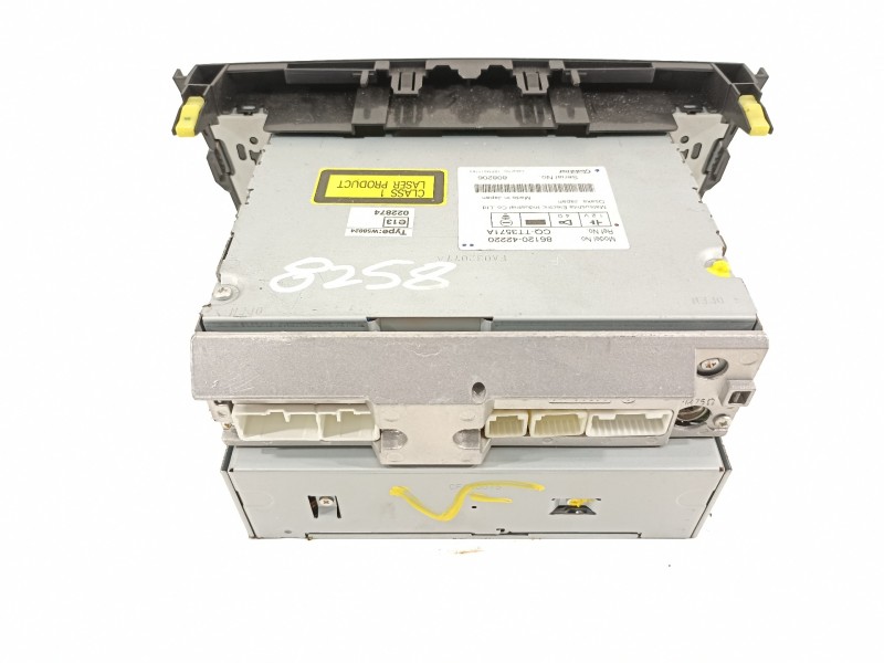 Recambio de sistema audio / radio cd para toyota rav 4 (a3) executive referencia OEM IAM 8612042220  