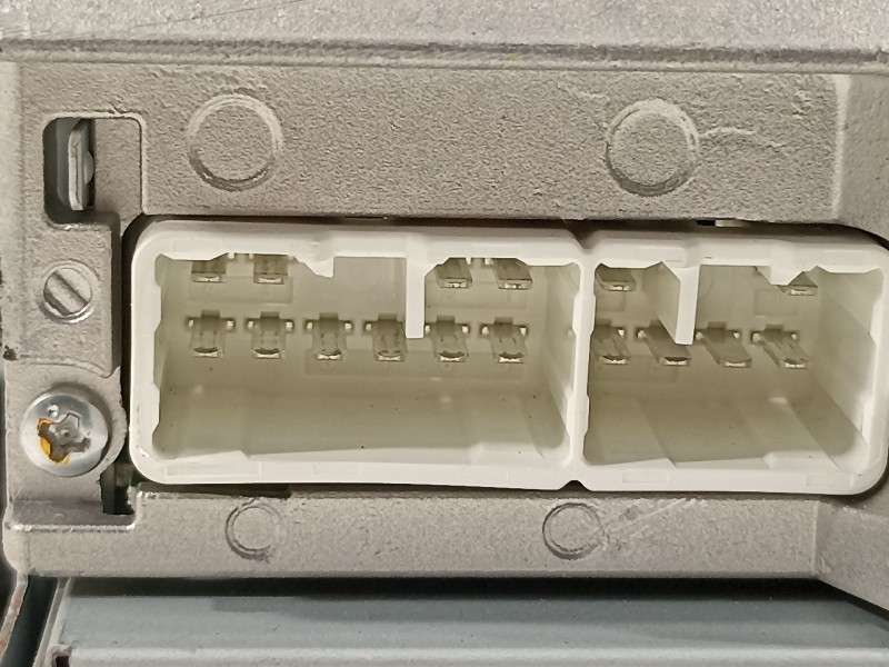 Recambio de sistema audio / radio cd para toyota rav 4 (a3) executive referencia OEM IAM 8612042220  