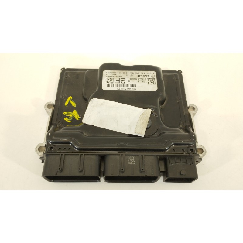 Recambio de centralita motor uce para renault megane iv sport tourer referencia OEM IAM 94821468 0281035669 237101118S