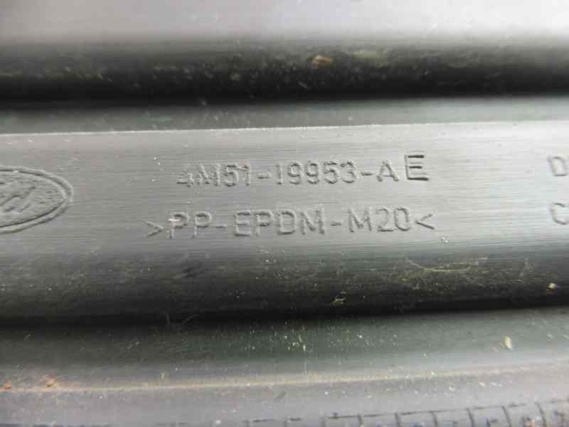 Recambio de rejilla paragolpes delantero para ford focus berlina (cap) trend referencia OEM IAM 4M5119953AE  