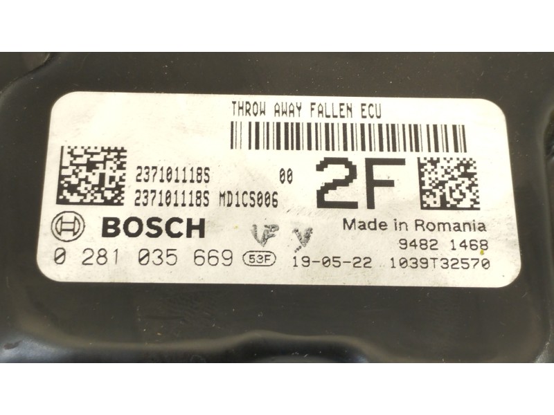 Recambio de centralita motor uce para renault megane iv sport tourer referencia OEM IAM 94821468 0281035669 237101118S