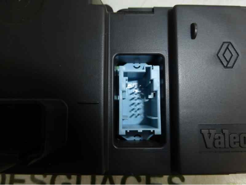 Recambio de mando climatizador para renault scenic ii luxe privilege referencia OEM IAM 8200344842  