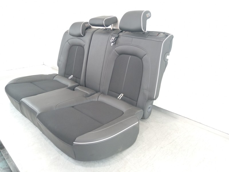Recambio de asientos traseros para hyundai kona klass hybrid 2wd referencia OEM IAM   