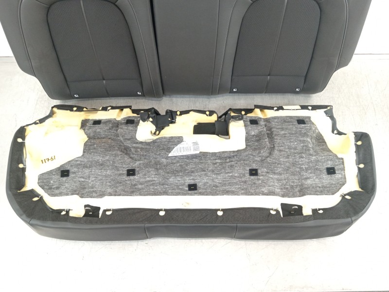 Recambio de asientos traseros para hyundai kona klass hybrid 2wd referencia OEM IAM   
