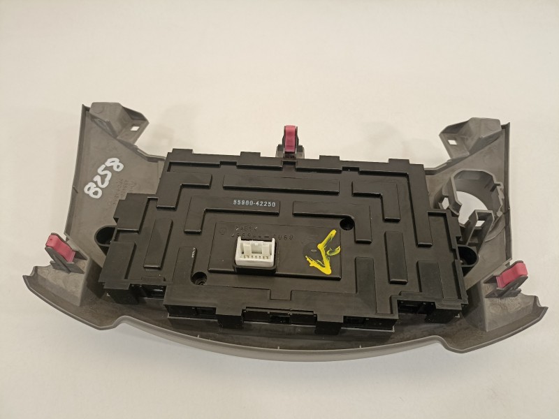 Recambio de mando climatizador para toyota rav 4 (a3) executive referencia OEM IAM 5590042240  