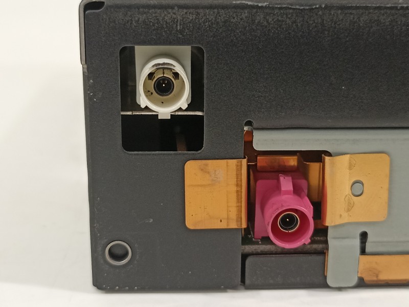 Recambio de sistema audio / radio cd para jaguar xf 3.0 v6 diesel luxury referencia OEM IAM AW8310E887CB 4621009451 