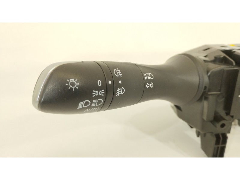 Recambio de mando luces para renault megane iv sport tourer referencia OEM IAM 255678341R  