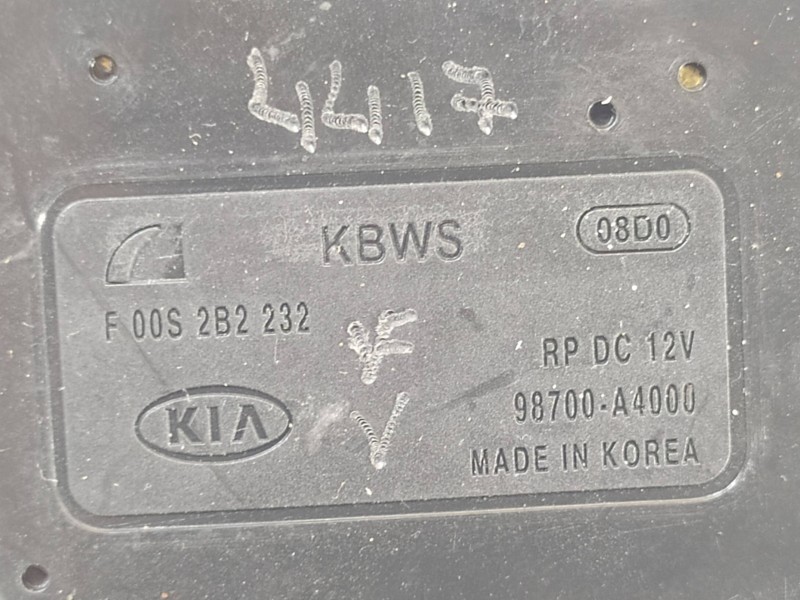 Recambio de motor limpia trasero para kia carens ( ) basic referencia OEM IAM 98700A4000  